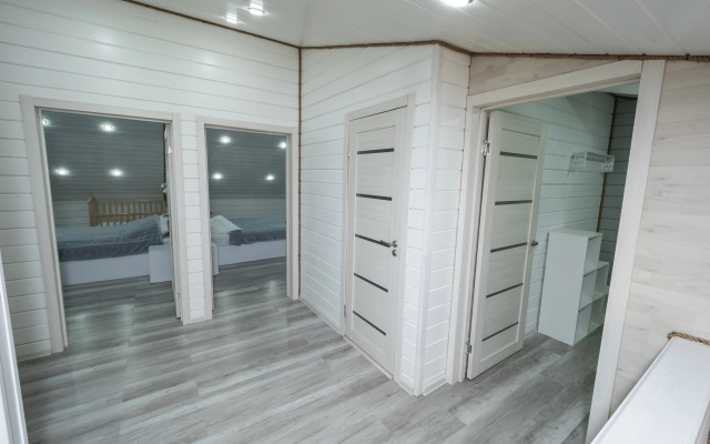 Guest house Dacha V Geshe na 12 chelovek