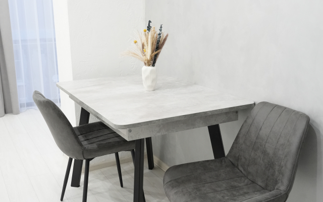 Апартаменты на Светлой 18 (303)