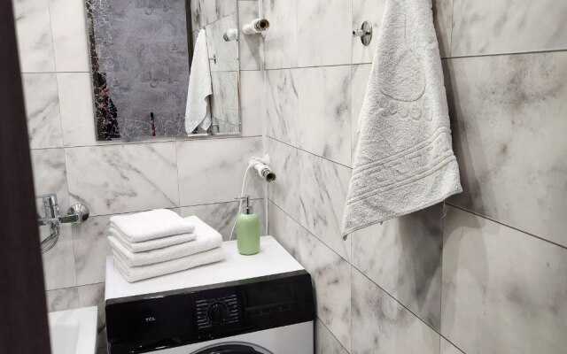 Odnokomnatnye Apartamenty Na Frunze  Flat