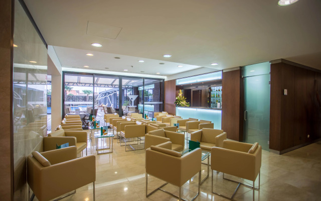 Hotel Antillia