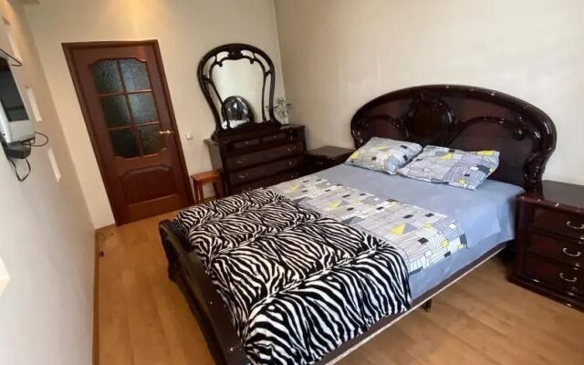 Апартаменты на Пологой Улице 31