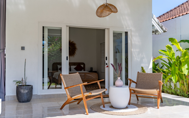 Curves Bali Villa