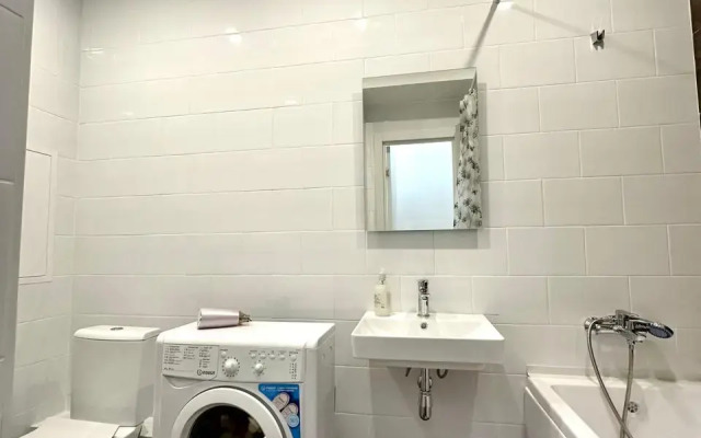 Uyutnaya Studiya V Novykh Vatutinkakh Apartments