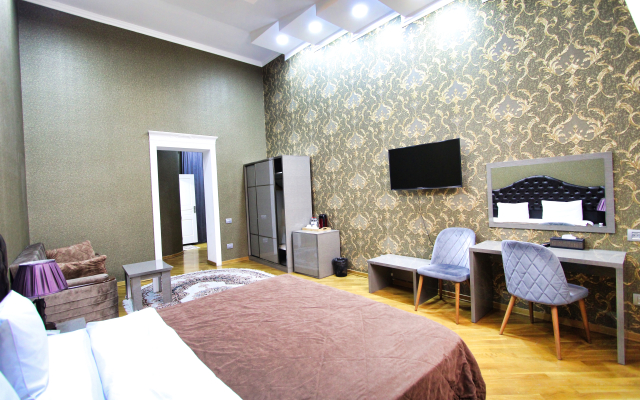 Pilot Baku Hotel