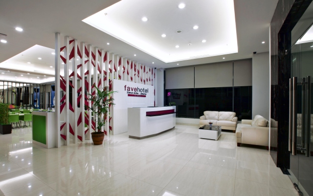 Отель Favehotel Zainul Arifin