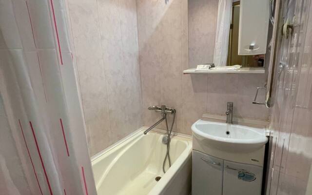 Serebristy Bulvar, 15 Flat