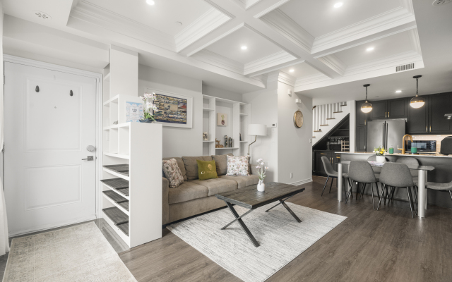 Globalstay Luxury Townhouse Minutes away from Waterfront Apartments