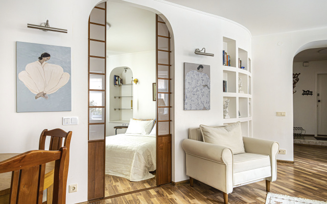 Апартаменты Deluxe Apartment Конюшенная