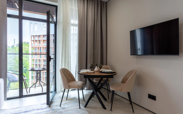 Stilnaya S Vidom Na Gory Alleya 375 Flat