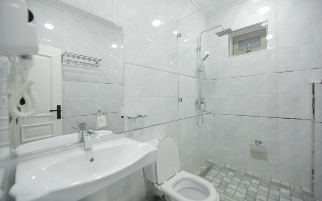 Отель Zehra Premium