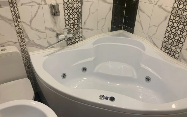 Квартира Студия с джакузи на пр.Старо-Петергофском д.52