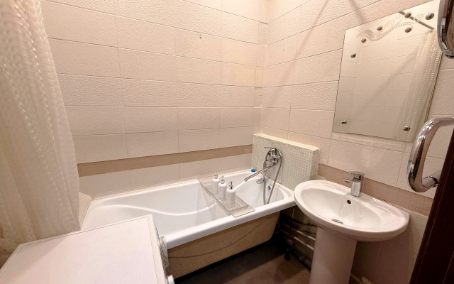 2 Комн Квартира в Центре Кызыла