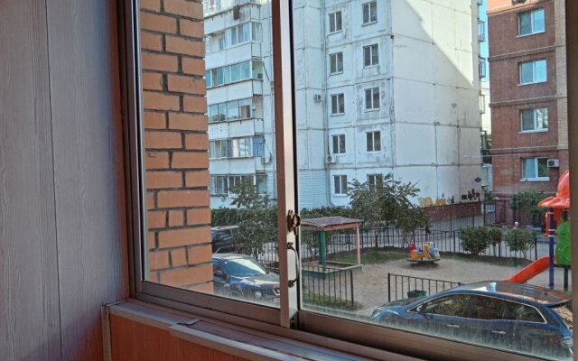Zeyskaya 285 Flat