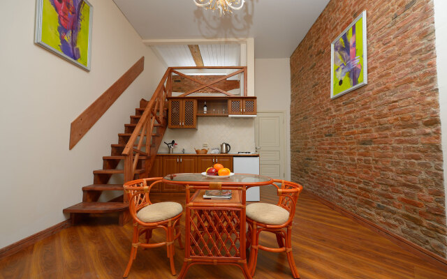 Standart s vannoj LeoHotels na Suvorovskom Apartment