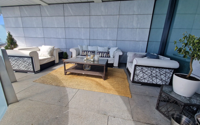 Apartments With Sea view