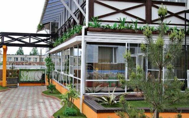 Dolphin Planet Hotel & SPA