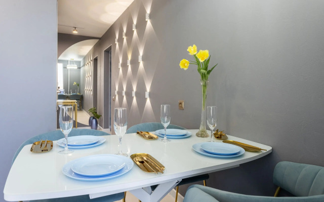 Tryoshka S Vidom Na Rybnuyu Derevnyu Flat