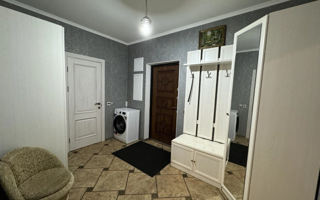 Квартира в микрорайоне Белая Дача 6