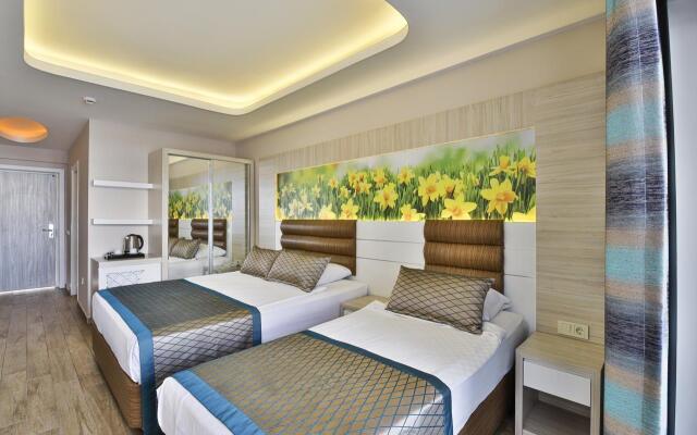 Opia Hotel