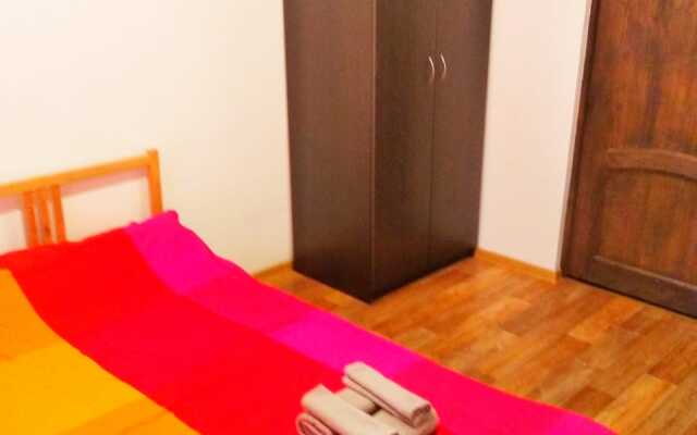Guest House Apartments na Griboedova 45