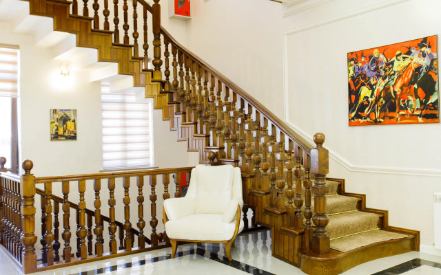 Dali Samarkand Hotel