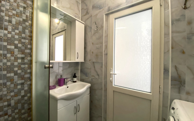 Krymskaya 81 kv. 28. studiya s balkonom (Trustcontrol) Flat