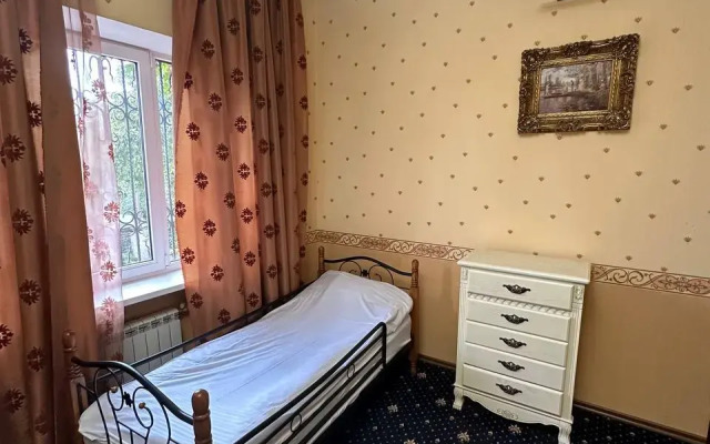 Eskvayr Shale Chalet