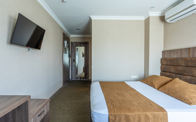 Hotel Marton Sezon