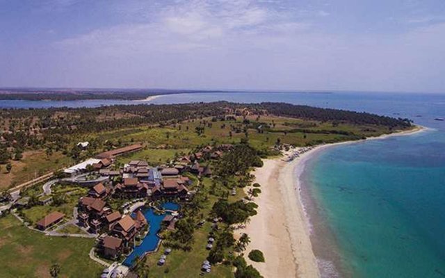 Курортный отель Anantaya Resort and Spa Passikudah