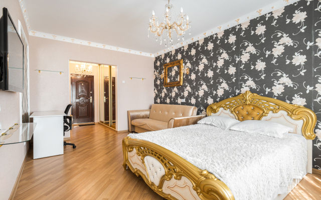 Na Prospekte Masherova Flat