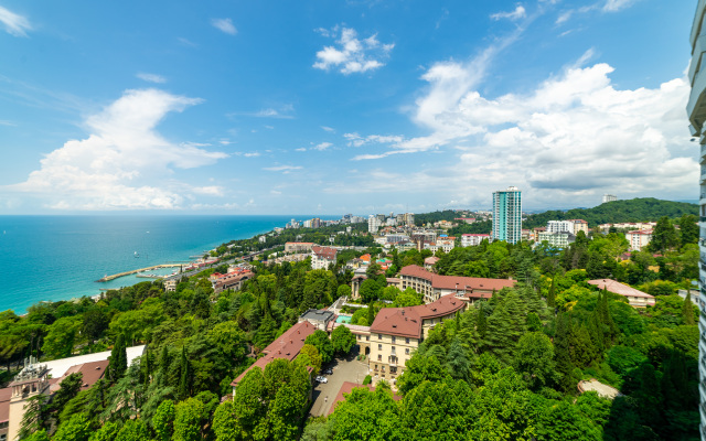 S Dvumya Terrasami I Basseynom Flat