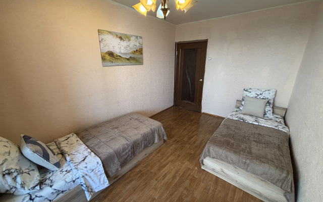 Tryohkomnatnaya v Kalinince Flat