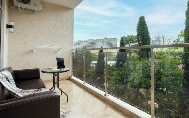 Апартаменты Red Apartment Светлана Парк Элис