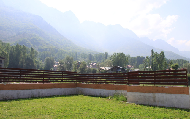 Shalimar Heights Hotel