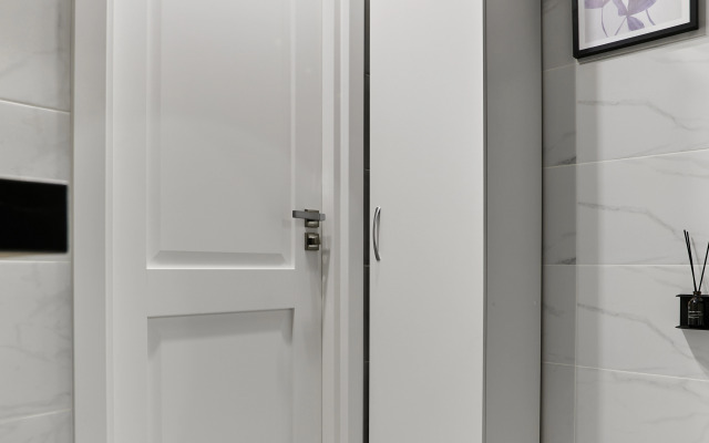 Апартаменты MyHomeYourHome на Проспекте Буденного д.15