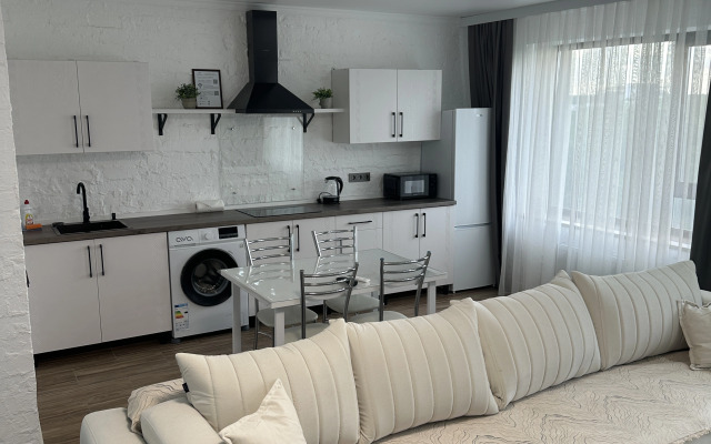 79 Na Akademicheskoy Apartments