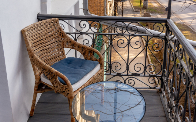Three Narzana 4 Apartments