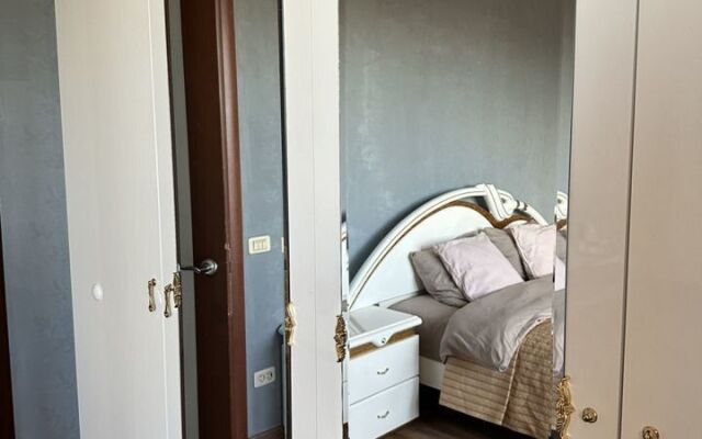 Na Ulitse Dimitrova 39/1 Apartments
