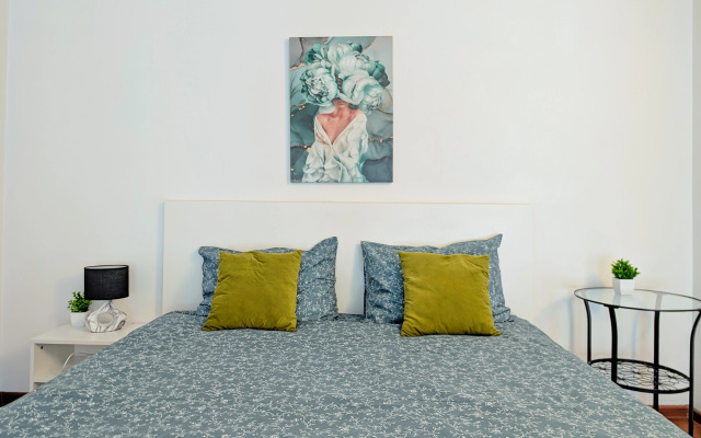 Apartamentyi Nevskij 18 Nikol I Mishel 1