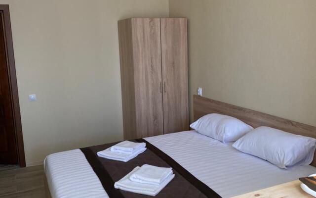 Green Hotel