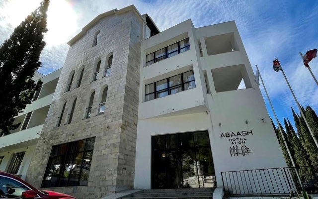 Abaash Afon Hotel