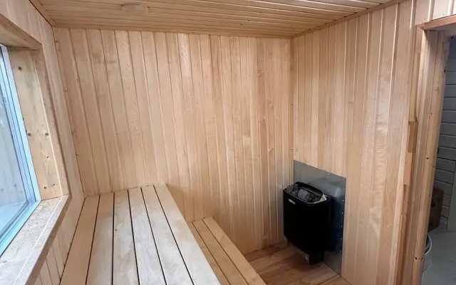 499 Private house