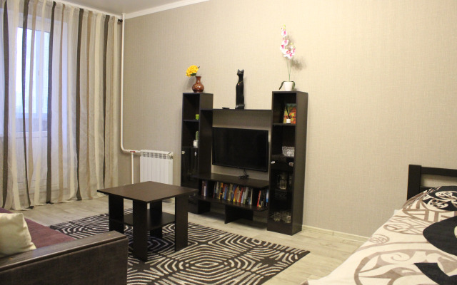 Na Vyacheslava Klykova 80 Flat