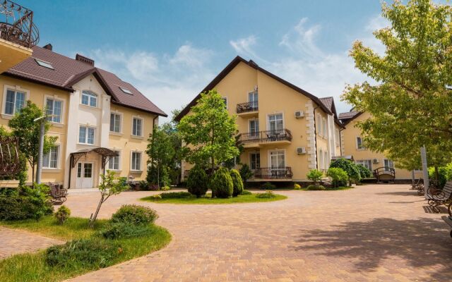 Kurortny Hotel Divny Mir Usadyba Shato  4****