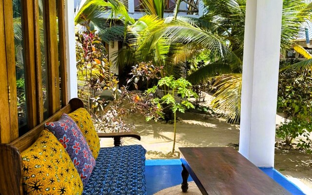 Asante Sana Beach Cottages