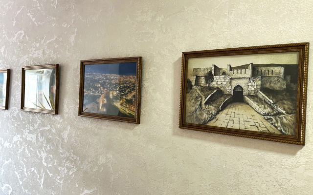 Отель Академия