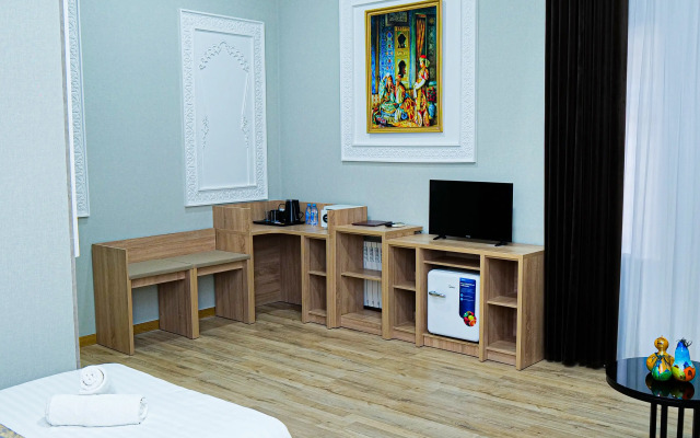 Kabir Hotel