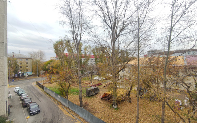 Апартаменты 3-комнатные OCHRE APARTAMENT от Акварель.flat у Нефтегазового университета