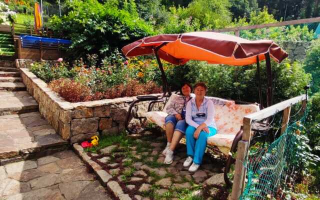 Radevichi Guest House