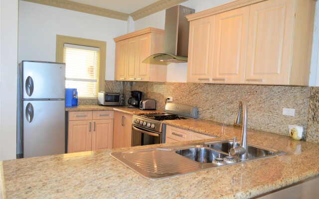 The Palm Beach Luxury Condo Apart-Hotel